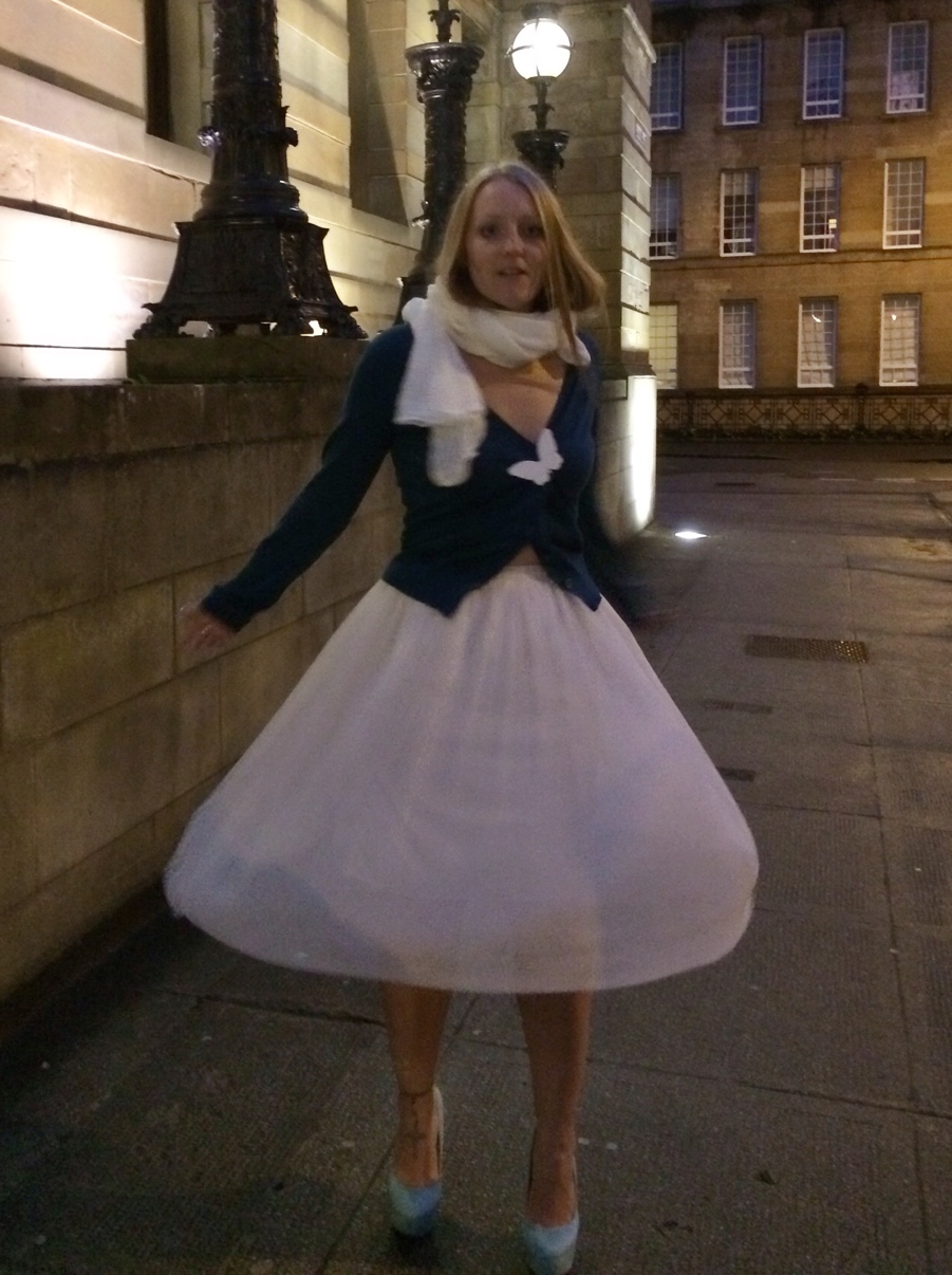 Tutu ootd Mitchell library W=901 H=1206 Tutu-ootd-Mitchell-library-Glasgow