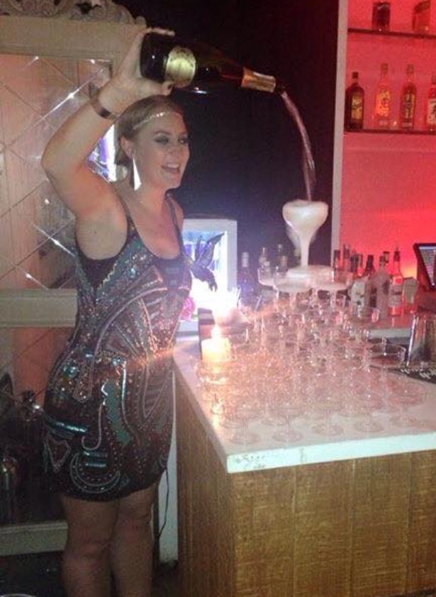 Champagne-fountain-roaring-twenties-party-Glasgow
