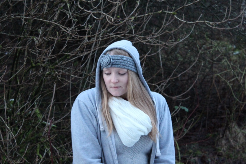 Grey wool headband hoodie W=850 H=568 Grey-wool-headband-hoodie-snow-Glasgow