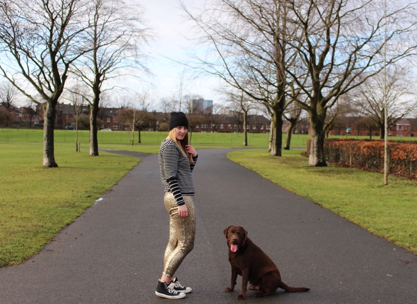 Sequin leggings monochrome stripes W=850 H=619 Sequin-leggings-monochrome-stripes-Glasgow
