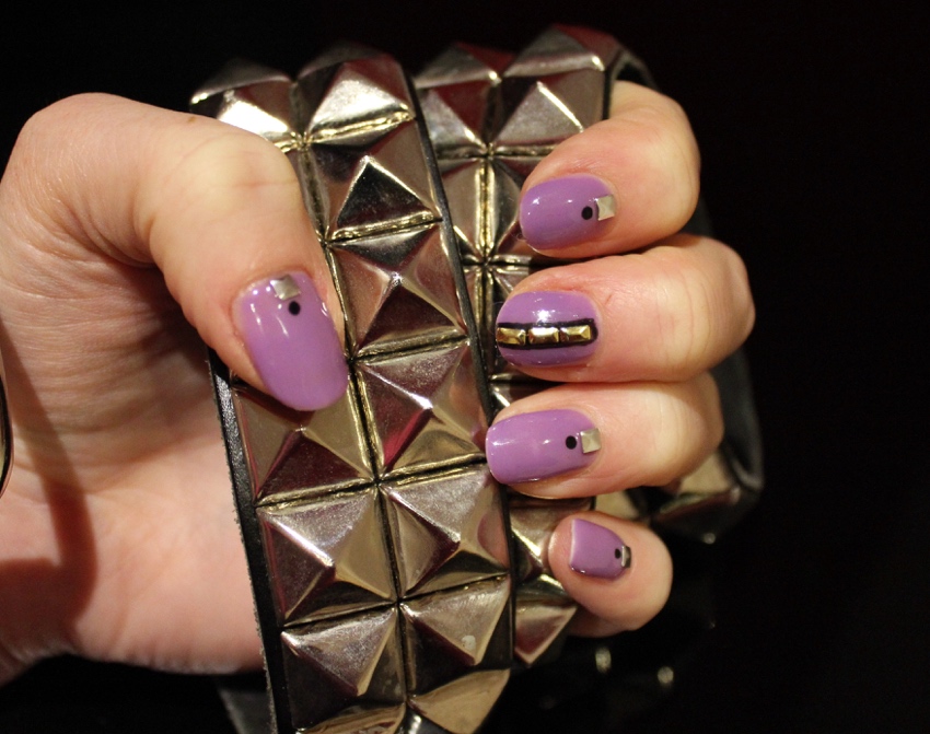 Lilac-studded-nail-art