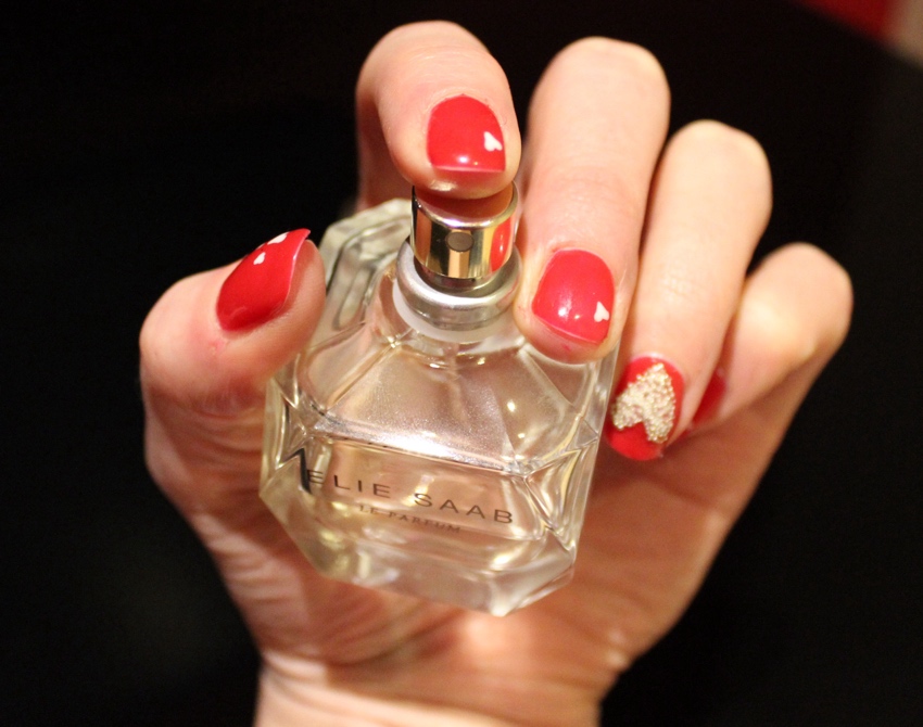 Red-caviar-heart-nail-art-tutorial