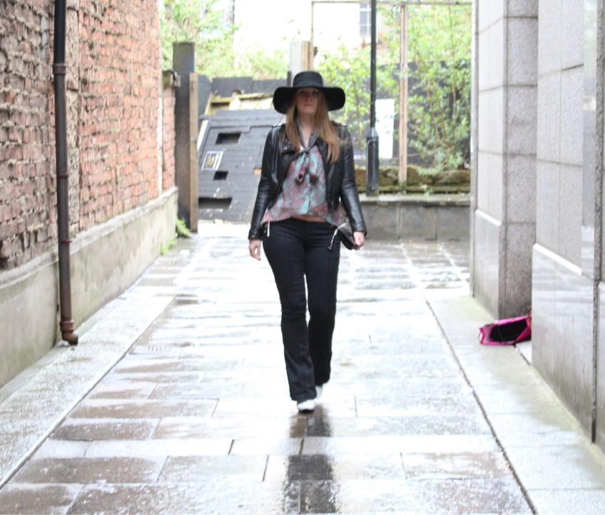Seventies-street-style-flares-paisley-wide-brimmed-hat