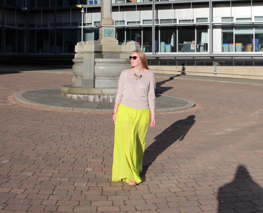 Chartreuse chiffon flares summer outfit W=850 H=690 Chartreuse-chiffon-flares-summer-outfit