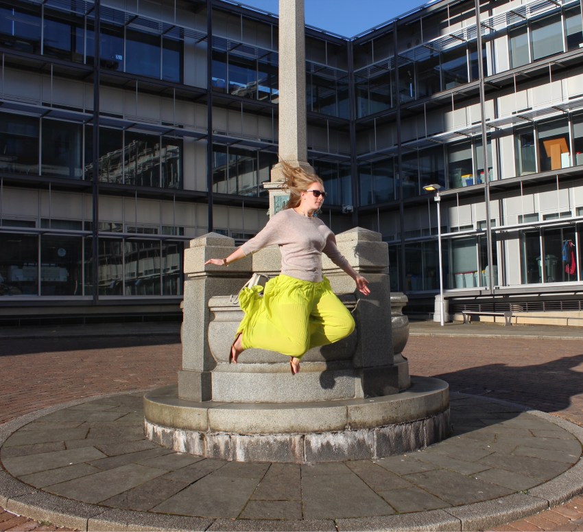 Chartreuse chiffon flares summer outfit W=850 H=774 Chartreuse-chiffon-flares-summer-outfit