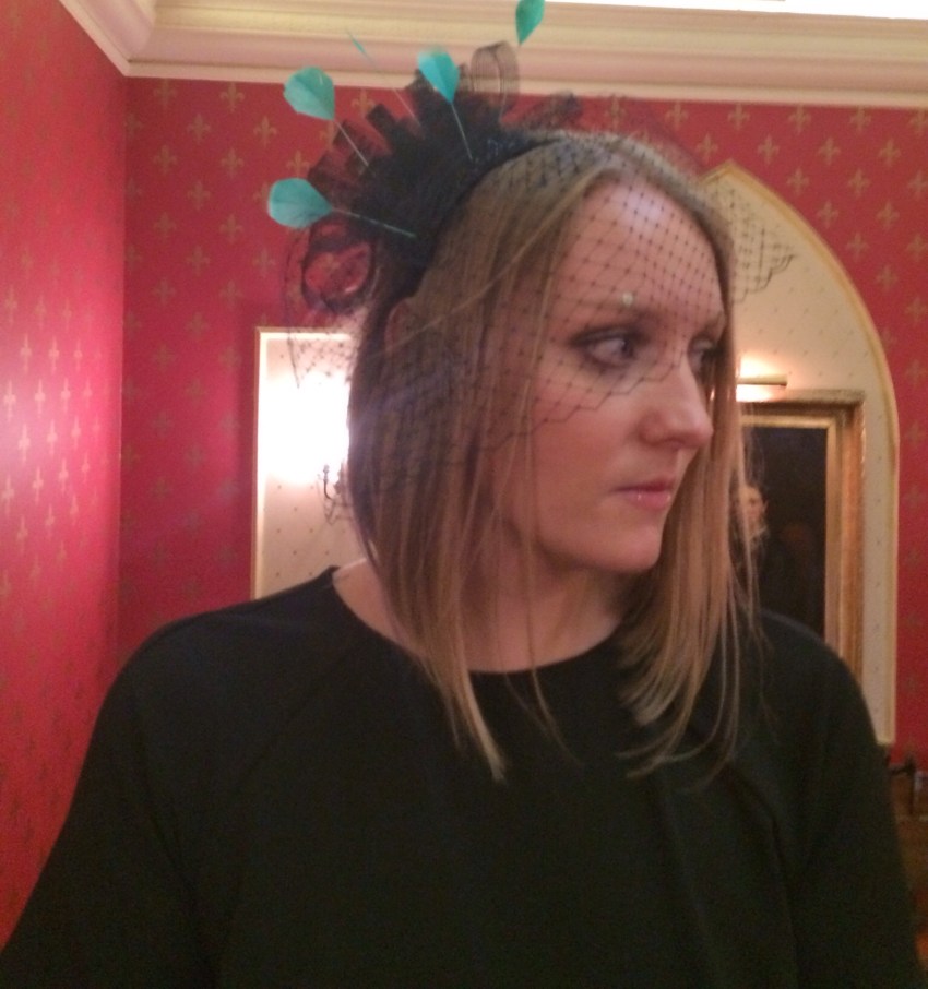 DIY-Fascinator-birdcage-feathers-tutorial