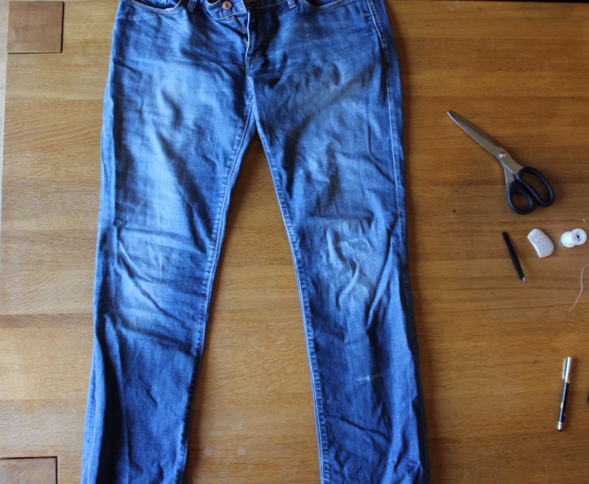 DIY-ripped-jeans-tutorial