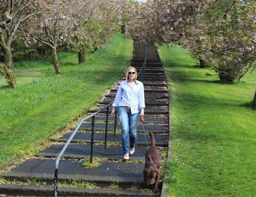 Ripped-jeans-mans-shirt-easy-sunday-style