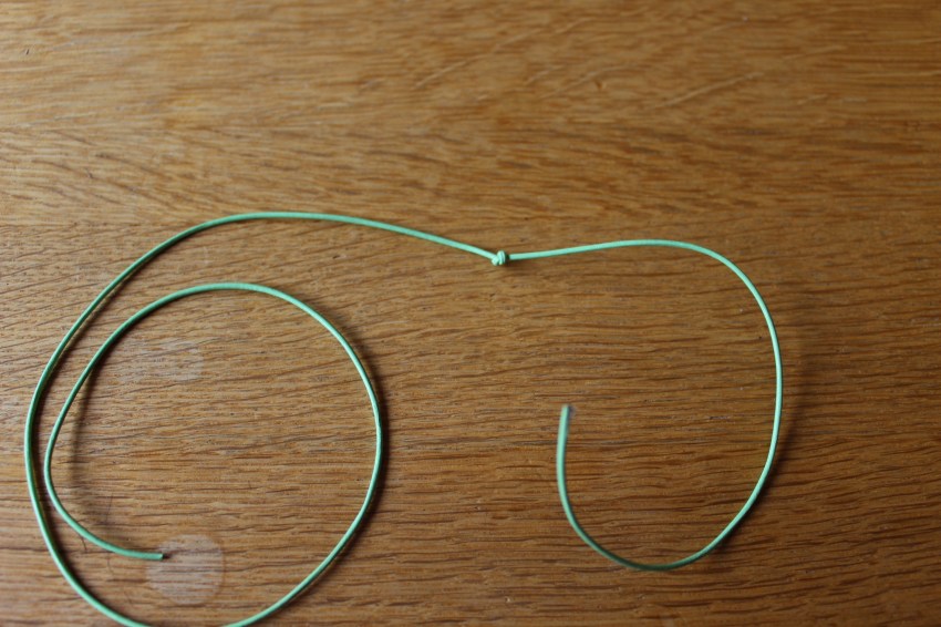 DIY-coloured-leather-delicate-beaded-bracelets-tutorial