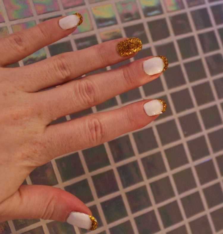 Eurotrash-glitter-holiday-nail-tutorial