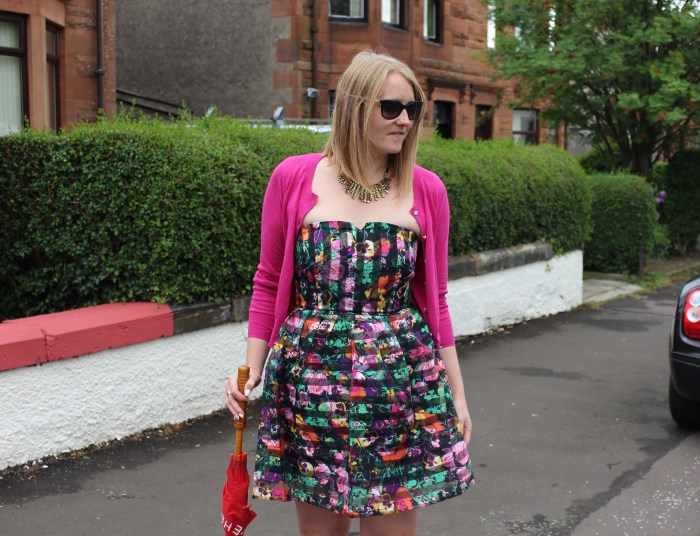 Yumi-30-days-of-summer-bright-striped-dress-street-style