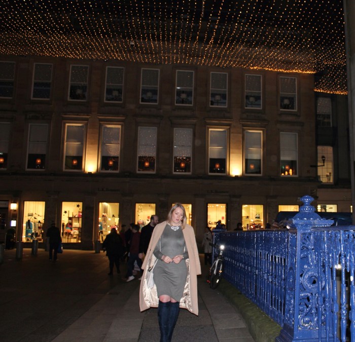 Camel coat OTK boots Christmas shopping outfit W=700 H=675 Camel-coat-OTK-boots-Christmas-outfit