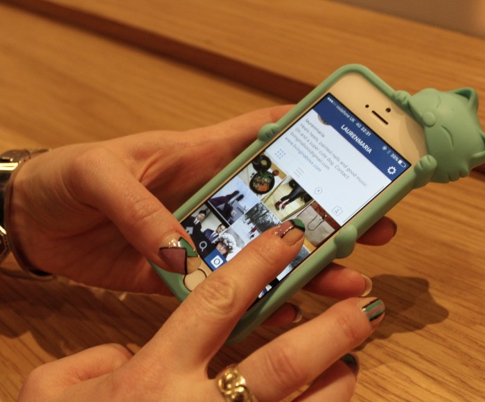 Colour-block-negative-space-nail-art-design