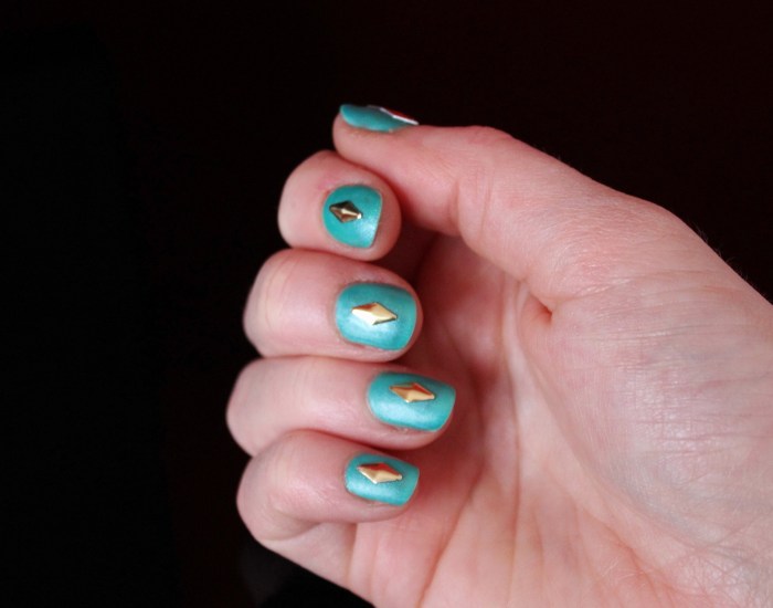 Matt-green-gold-studded-nail-art