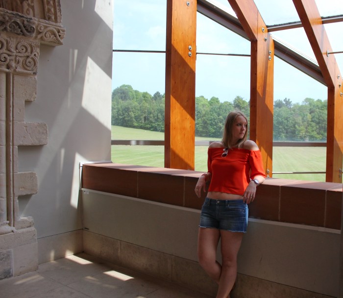 Cut-offs-off-the-shoulder-last-street-style