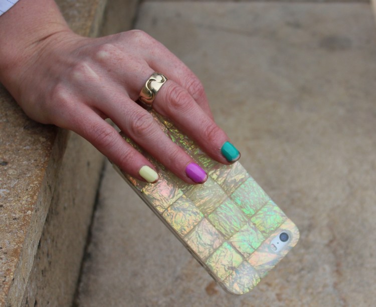 Living-in-a-Boxx-colourful-pastels-gold-French-manicure