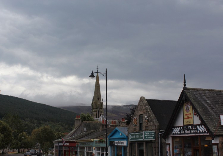 Living-in-a-Boxx-Cairngorms-log-cabin-long-weekend