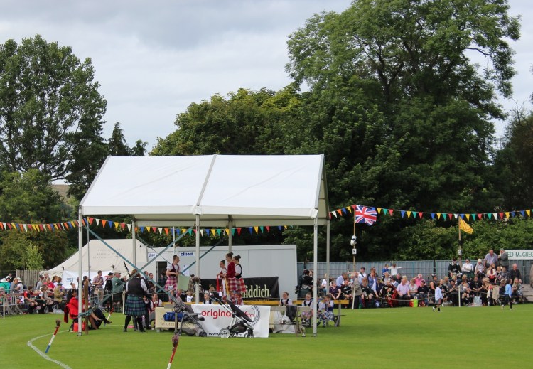 Living-in-a-Boxx-Cairngorms-log-cabin-long-weekend