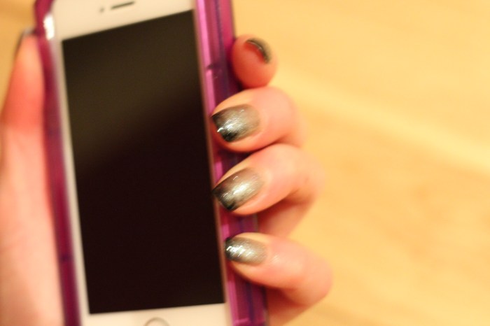 Perfect Storm | Ombré effect dark nail art tutorial by UK Fashion Blogger Lauren Maria Living-in-a-Boxx-ombré-dark-nail-art-tutorial-perfect-storm