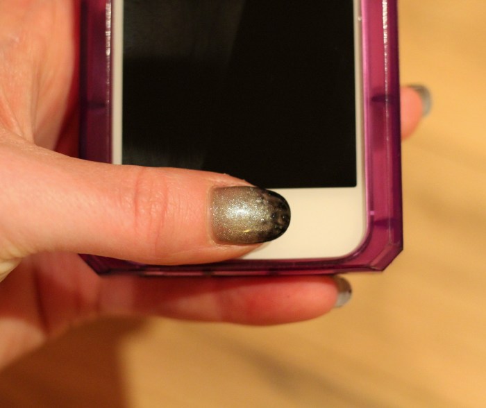 Living-in-a-Boxx-ombré-dark-nail-art-tutorial-perfect-storm