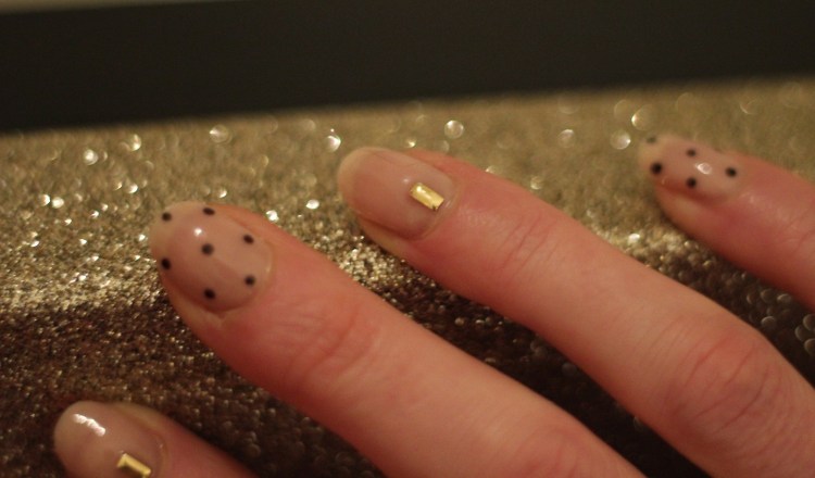 Living-in-a-boxx-nude-embellished-polka-dot-nail-art